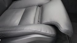 2025 (25) VOLVO V60 2.0 B4P Ultra Dark 5dr Auto 5497686