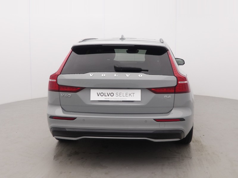 2025 (25) VOLVO V60 2.0 B4P Ultra Dark 5dr Auto 5497629