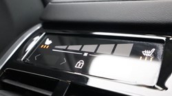 2025 (25) VOLVO V60 2.0 B4P Ultra Dark 5dr Auto 5497659