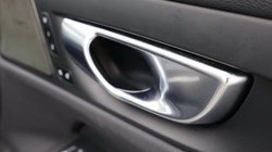 2025 (25) VOLVO V60 2.0 B4P Ultra Dark 5dr Auto 5497681