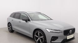 2025 (25) VOLVO V60 2.0 B4P Ultra Dark 5dr Auto 5497628