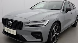 2025 (25) VOLVO V60 2.0 B4P Ultra Dark 5dr Auto 5497636