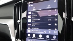 2025 (25) VOLVO V60 2.0 B4P Ultra Dark 5dr Auto 5497667
