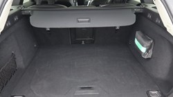 2025 (25) VOLVO V60 2.0 B4P Ultra Dark 5dr Auto 5497644