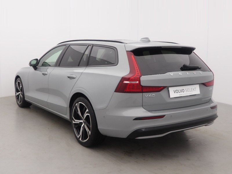 2025 (25) VOLVO V60 2.0 B4P Ultra Dark 5dr Auto 5497632