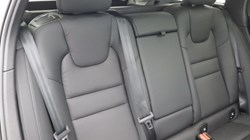 2025 (25) VOLVO V60 2.0 B4P Ultra Dark 5dr Auto 5497655
