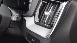 2025 (75) VOLVO XC60 2.0 B5P Plus Black Edition 5dr AWD Geartronic 5485656