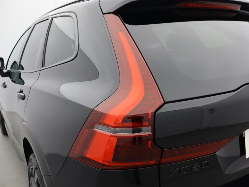 2025 (75) VOLVO XC60 2.0 B5P Plus Black Edition 5dr AWD Geartronic 5485641