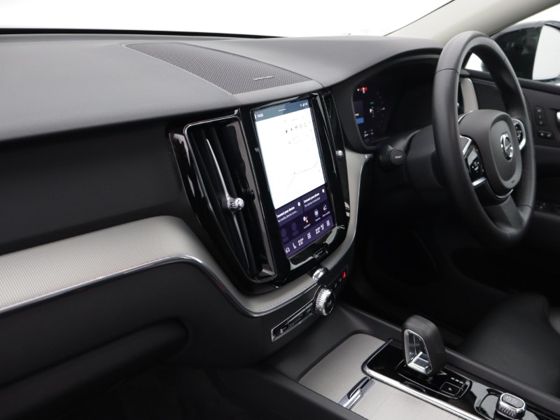 2023 (73) VOLVO XC60 2.0 T6 [350] RC PHEV Plus Dark 5dr AWD Geartronic 5490145