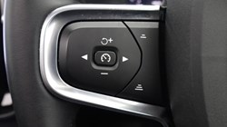 2025 (75) VOLVO XC40 2.0 B4P Ultra Dark 5dr Auto *VAT QUALIFYING* 5496535