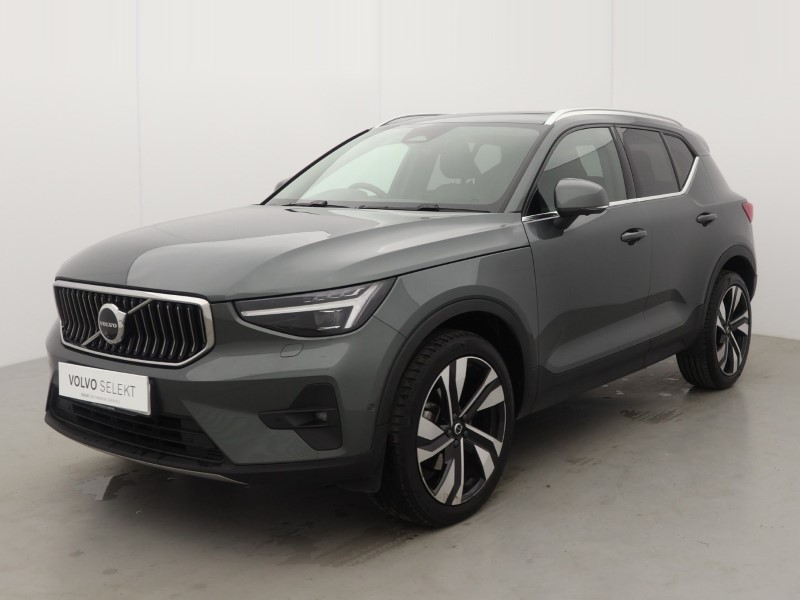 2025 (75) VOLVO XC40 2.0 B4P Ultra Dark 5dr Auto *VAT QUALIFYING* 5496487