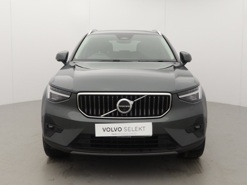 2025 (75) VOLVO XC40 2.0 B4P Ultra Dark 5dr Auto *VAT QUALIFYING* 5496488