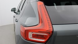 2025 (75) VOLVO XC40 2.0 B4P Ultra Dark 5dr Auto *VAT QUALIFYING* 5496502