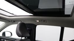 2025 (75) VOLVO XC40 2.0 B4P Ultra Dark 5dr Auto *VAT QUALIFYING* 5496513