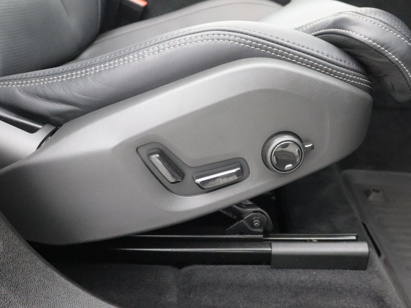 2024 (24) VOLVO XC60 2.0 T8 [455] RC PHEV Ultimate Dark 5dr AWD Gtron 5472030