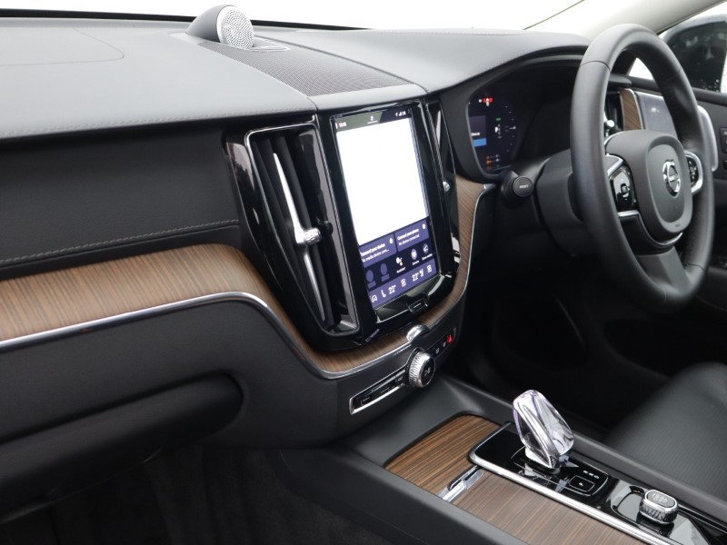 2024 (24) VOLVO XC60 2.0 T8 [455] RC PHEV Ultimate Dark 5dr AWD Gtron 5472037