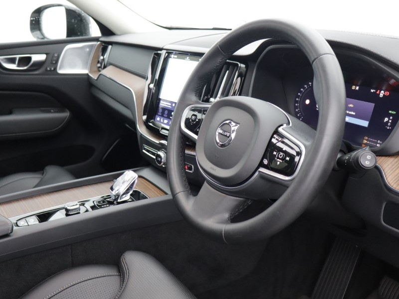 2024 (24) VOLVO XC60 2.0 T8 [455] RC PHEV Ultimate Dark 5dr AWD Gtron 5472033