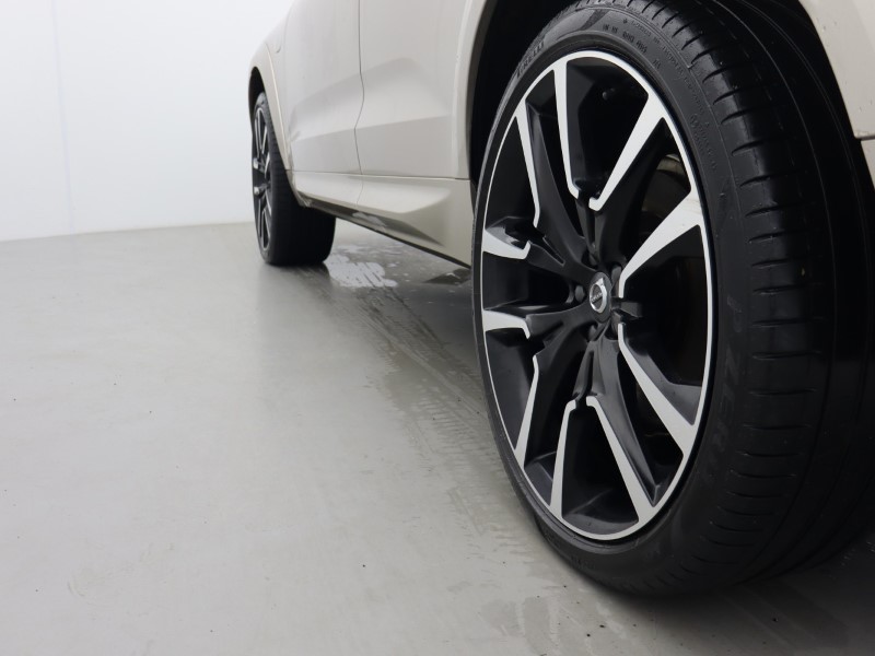 2024 (24) VOLVO XC60 2.0 T8 [455] RC PHEV Ultimate Dark 5dr AWD Gtron 5472018