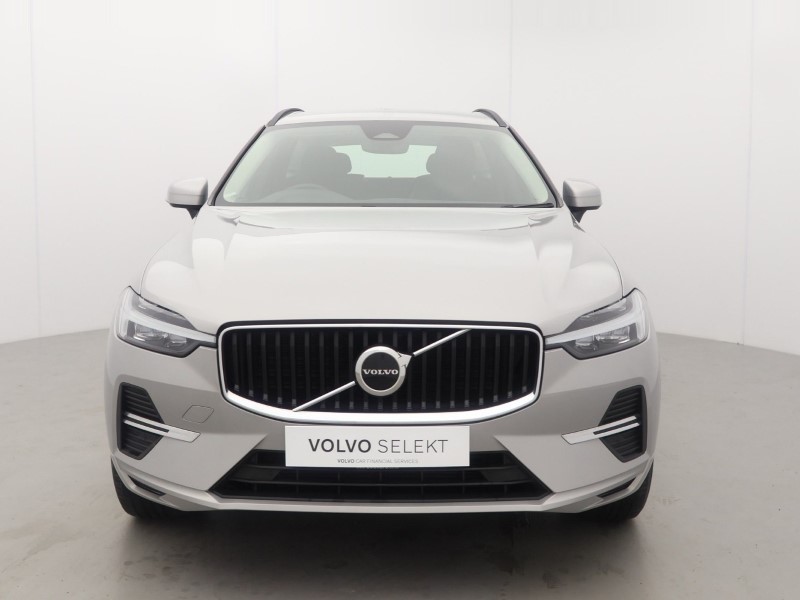 2022 (22) VOLVO XC60 2.0 B4D Momentum 5dr AWD Geartronic 5517118