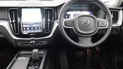 2022 (22) VOLVO XC60 2.0 B4D Momentum 5dr AWD Geartronic 5517158