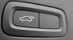 2022 (22) VOLVO XC60 2.0 B4D Momentum 5dr AWD Geartronic 5517135