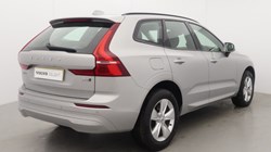 2022 (22) VOLVO XC60 2.0 B4D Momentum 5dr AWD Geartronic 5517124