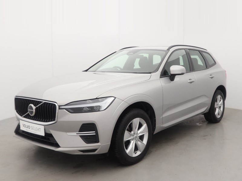 2022 (22) VOLVO XC60 2.0 B4D Momentum 5dr AWD Geartronic 5517117