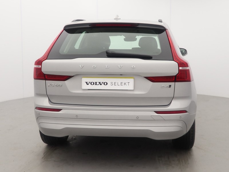 2022 (22) VOLVO XC60 2.0 B4D Momentum 5dr AWD Geartronic 5517120