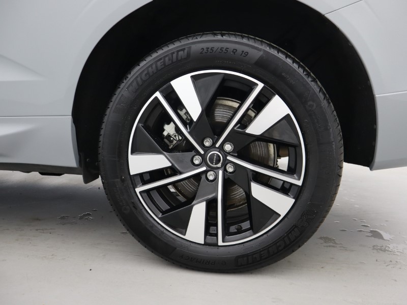 2025 (75) VOLVO XC60 2.0 T6 [350] PHEV Plus Dark 5dr AWD Geartronic 5564386
