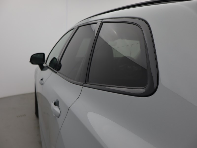 2025 (75) VOLVO XC60 2.0 T6 [350] PHEV Plus Dark 5dr AWD Geartronic 5564385
