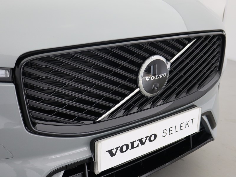 2025 (75) VOLVO XC60 2.0 T6 [350] PHEV Plus Dark 5dr AWD Geartronic 5564373