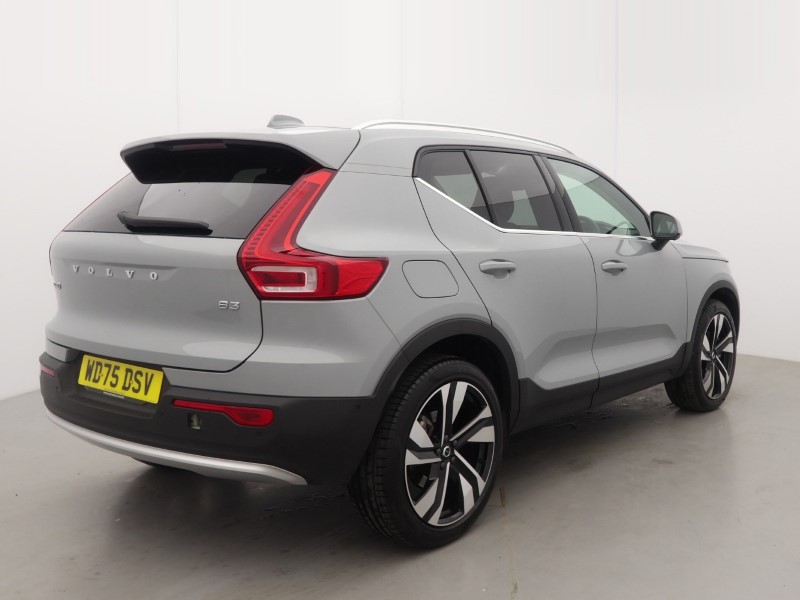 2025 (75) VOLVO XC40 2.0 B3P Ultra Dark 5dr Auto 5509453