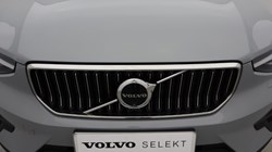 2025 (75) VOLVO XC40 2.0 B3P Ultra Dark 5dr Auto 5509458