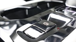 2025 (75) VOLVO XC40 2.0 B3P Ultra Dark 5dr Auto 5509510