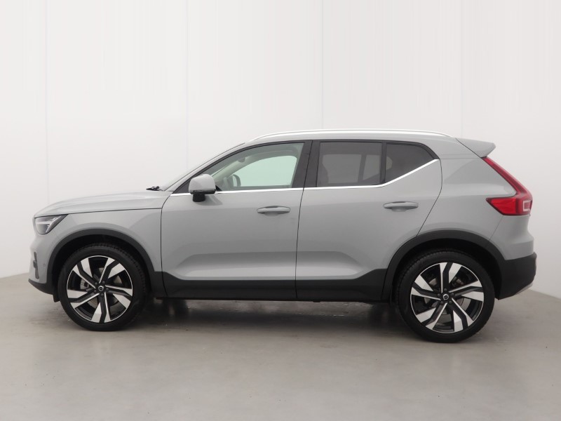 2025 (75) VOLVO XC40 2.0 B3P Ultra Dark 5dr Auto 5509450