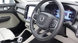 2025 (75) VOLVO XC40 2.0 B3P Ultra Dark 5dr Auto 5509483