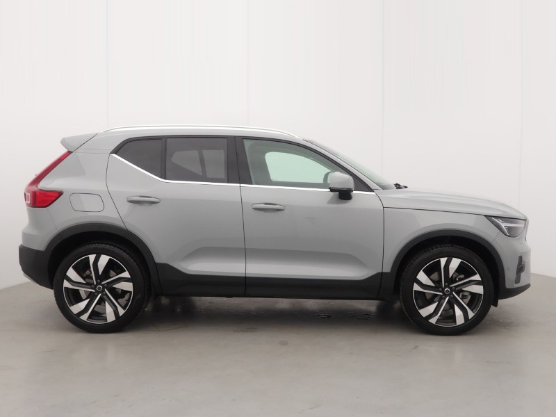 2025 (75) VOLVO XC40 2.0 B3P Ultra Dark 5dr Auto 5509451