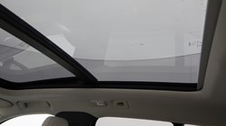 2025 (75) VOLVO XC40 2.0 B3P Ultra Dark 5dr Auto 5509475