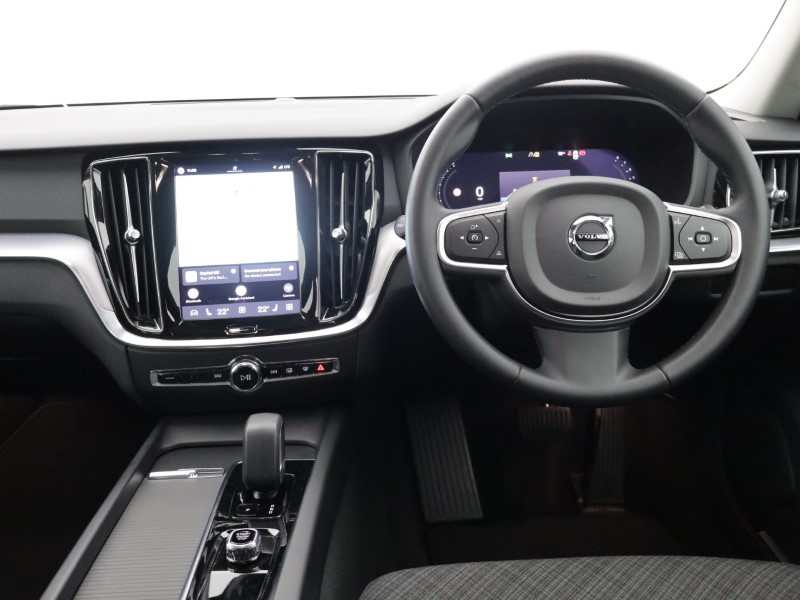 2023 (23) VOLVO V60 2.0 B3P Core 5dr Auto [7 speed] 5578651
