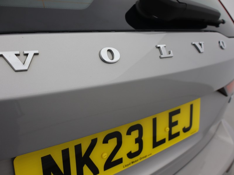 2023 (23) VOLVO V60 2.0 B3P Core 5dr Auto [7 speed] 5578625