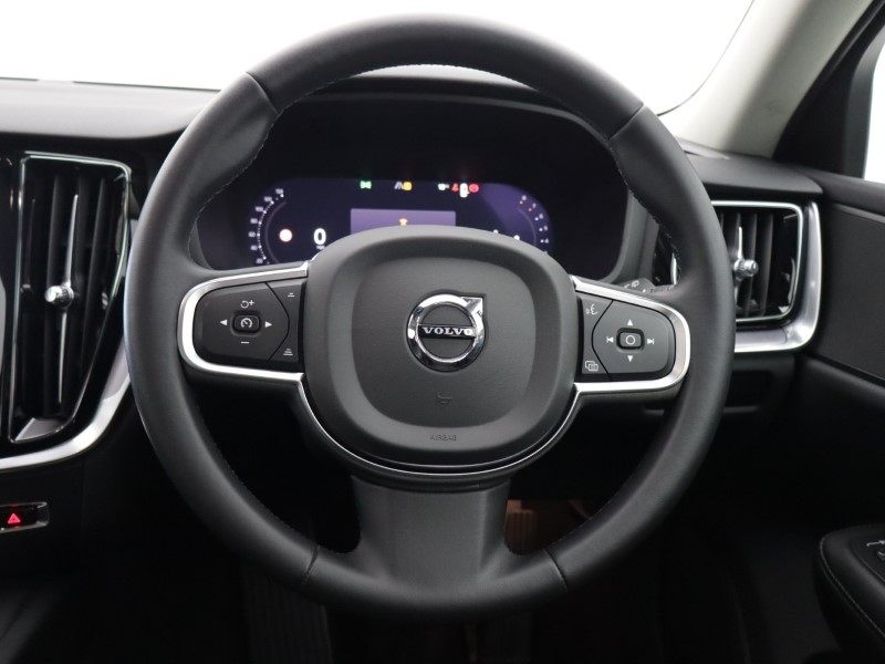2023 (23) VOLVO V60 2.0 B3P Core 5dr Auto [7 speed] 5578652