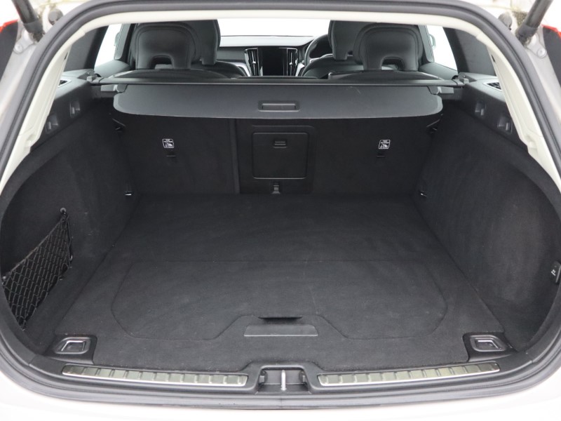 2023 (23) VOLVO V60 2.0 B3P Core 5dr Auto [7 speed] 5578627