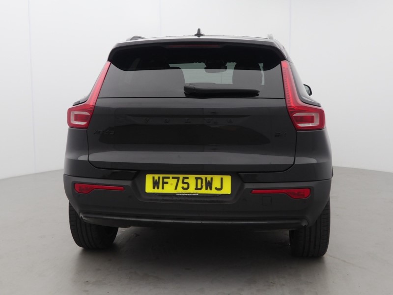2025 (75) VOLVO XC40 2.0 B4P Plus Black Edition 5dr Auto 5579531
