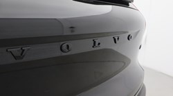 2025 (75) VOLVO XC40 2.0 B4P Plus Black Edition 5dr Auto 5579543