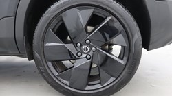 2025 (75) VOLVO XC40 2.0 B4P Plus Black Edition 5dr Auto 5579549