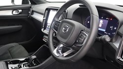 2025 (75) VOLVO XC40 2.0 B4P Plus Black Edition 5dr Auto 5579558