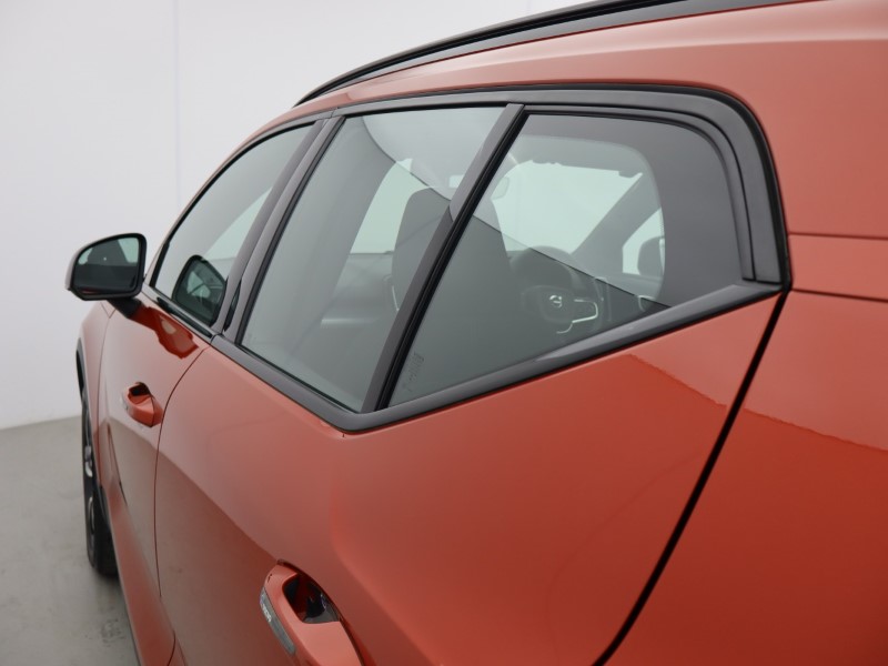 2023 (23) VOLVO XC40 2.0 B3P Plus Dark 5dr Auto 5533604