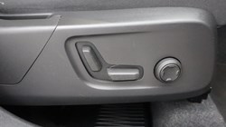 2023 (23) VOLVO XC40 2.0 B3P Plus Dark 5dr Auto 5533615