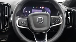 2023 (23) VOLVO XC40 2.0 B3P Plus Dark 5dr Auto 5533626