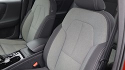 2023 (23) VOLVO XC40 2.0 B3P Plus Dark 5dr Auto 5533618